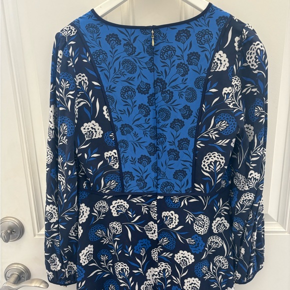 Draper James Silk Mixed Print V-Neck Midi Dress 8 - Picture 6 of 9